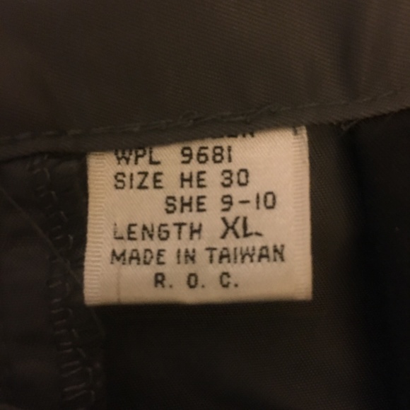 Vintage 80’s parachute pants w/expanding zipper, by Cotler. Gray. -Rare style - Picture 3 of 3